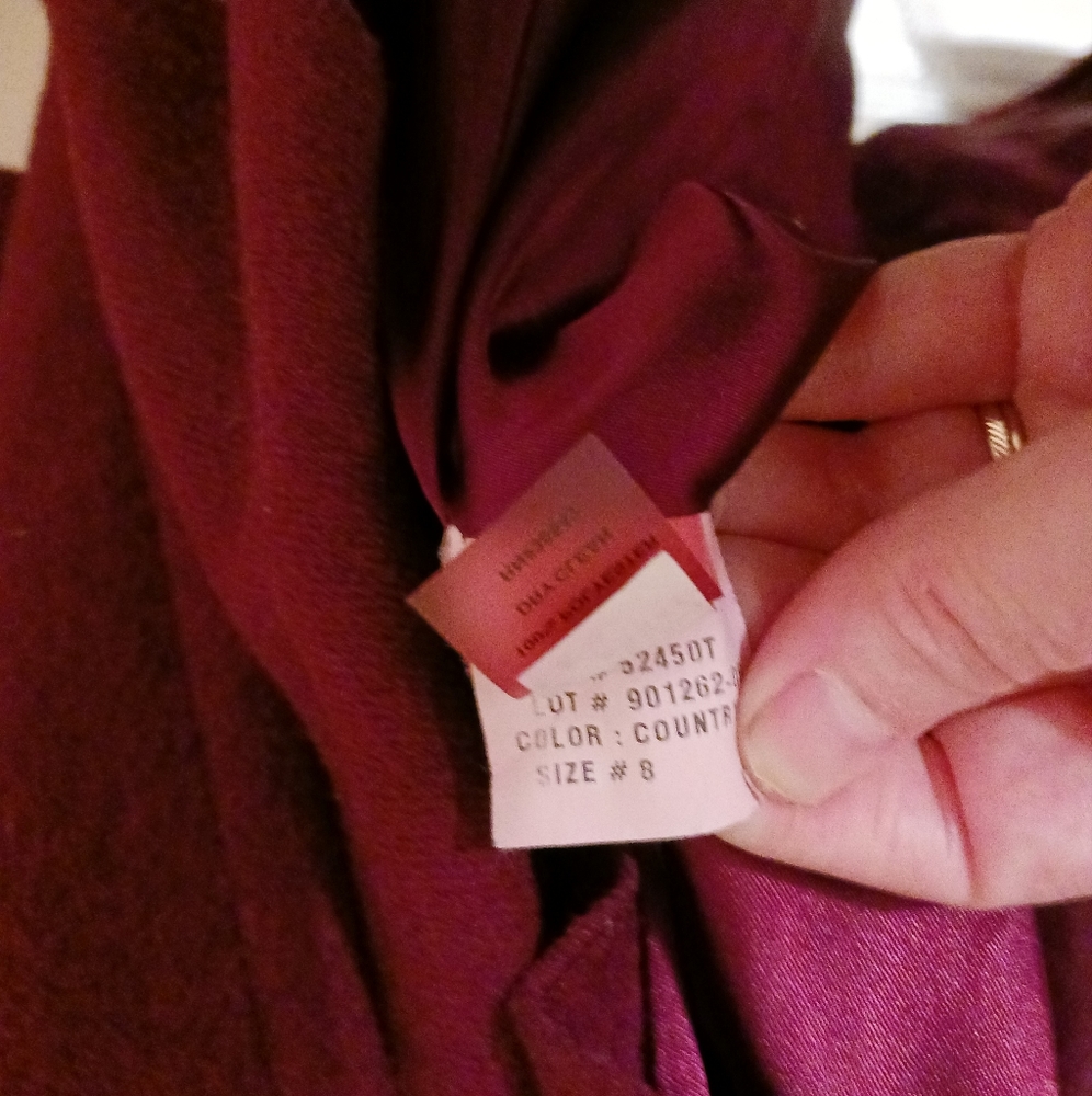 Tahari 100% Wool Burgundy Coat Ladies Size 8 Full Zip Pockets - Picture 4 of 7